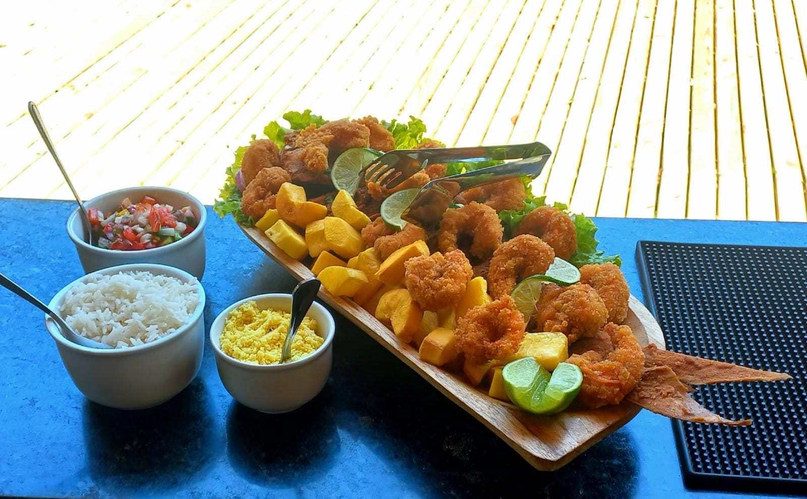 Peixe Inteiro com Camarão VM